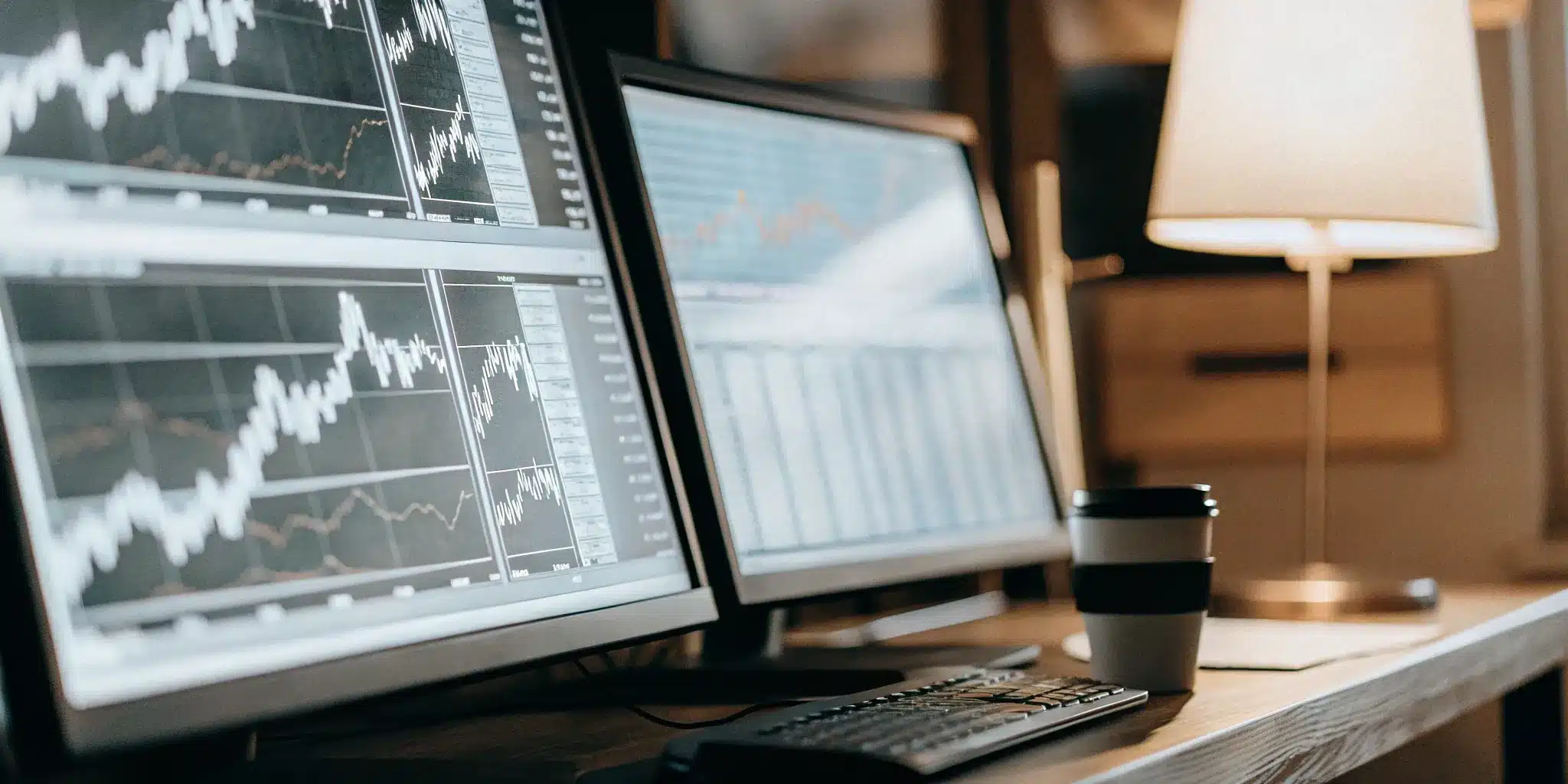 Top Free AI Trading Software: Benefits and Risks
